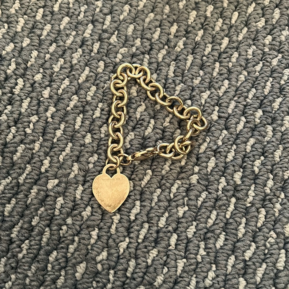 Beautiful Tiffany’s bracelet just needs to be polished